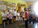 Plakat zachęcający do czytelnictwa 2015