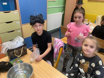 Andrzejki w klasach 1–3!  2025