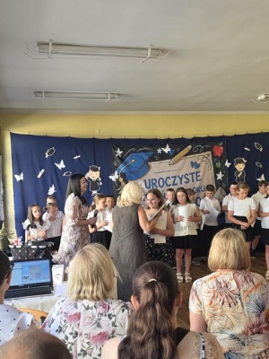 Uroczyste zakończenie I etapu edukacyjnego uczniów klasy III