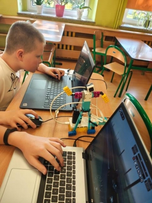 Zakończenie innowacji pedagogiczne Kodowanie i robotyka – od pomysłu do działan
