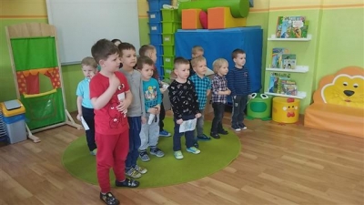 8 MARCA W PRZEDSZKOLU