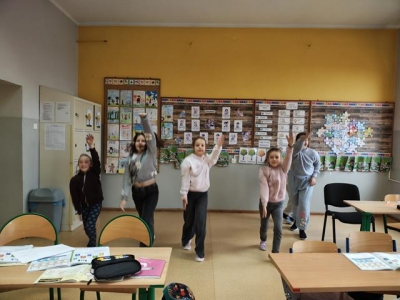 Sprawozdanie z realizacji programu FitSchool